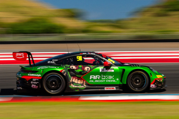 Huang and Ghiretti Extend Their Championship Lead in Indonesia